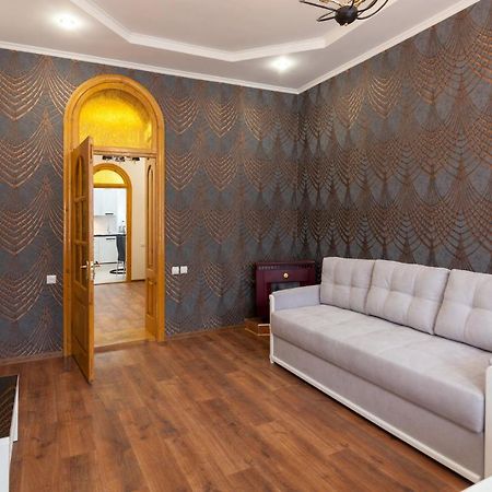 LEOGRAND Apartment Panteleimona Kulisha 27 Lemberg Exterior foto